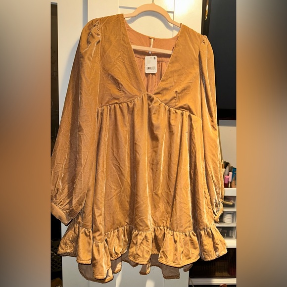 NWT Free PeopleEstella Velvet Mini Dress In Rose Pearl - Picture 11 of 11